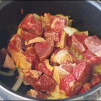Bò hầm kiểu Hungary - Beef goulash